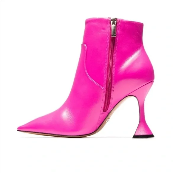 L’INTERVALLE 💕Booties  NWT - Picture 5 of 7